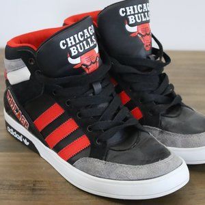 Adidas Chicago Bulls Basketball Shoes U.S Sz 9.5